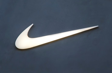 image of the nike swoosh logo