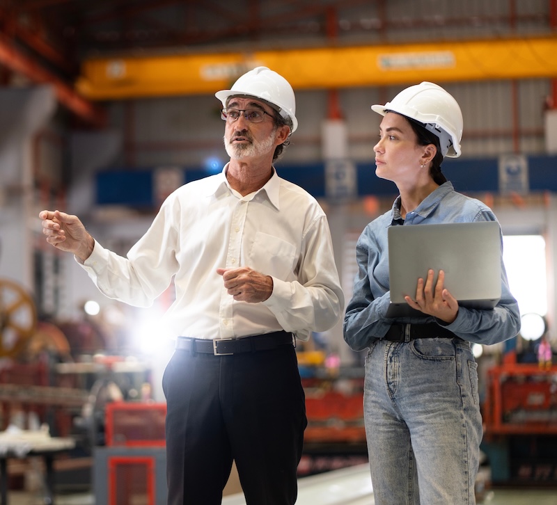 manufacturing_team_AdobeStock_625996984